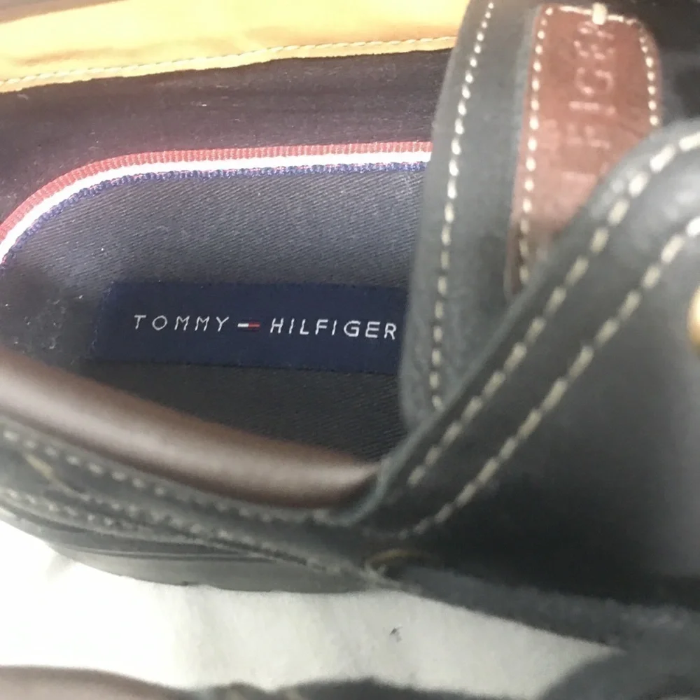 TOMMY Hilfiger Men’s Shoes, Casual Lace Up Size 10